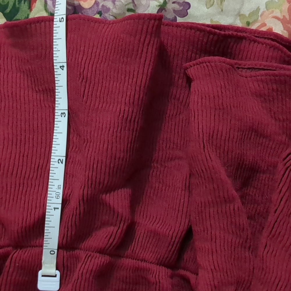 Etiquette Top off the shoulder ruffled stretch size S - Picture 10 of 10